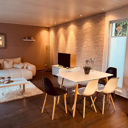 4 Zimmer 11 Personen Wohnung Garten Terrasse Grill 2 Badezimmer Wuppertal Eksteriør bilde