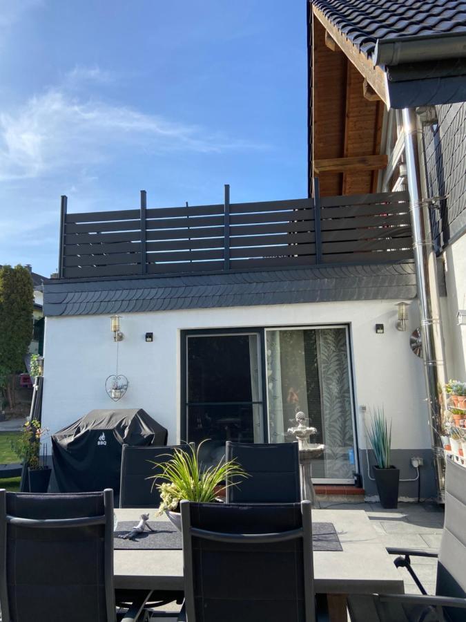 4 Zimmer 11 Personen Wohnung Garten Terrasse Grill 2 Badezimmer Wuppertal Eksteriør bilde