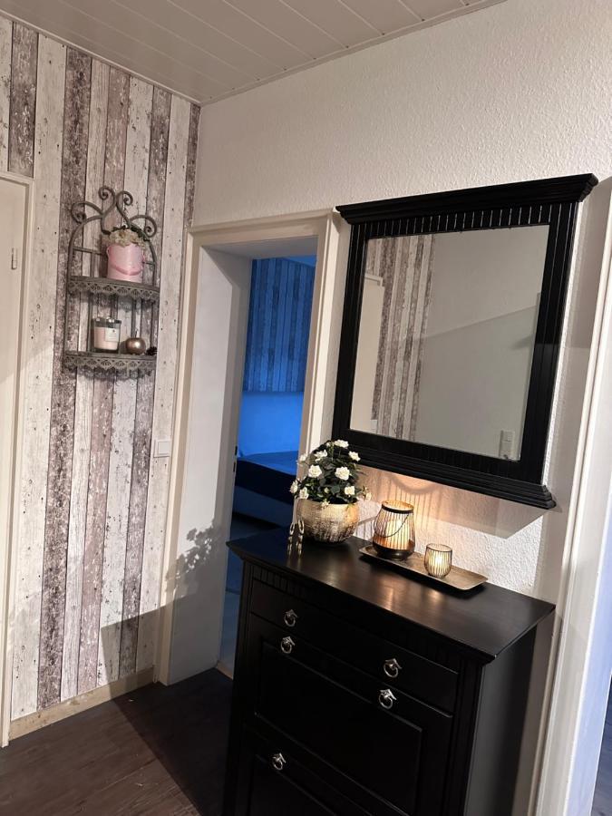 4 Zimmer 11 Personen Wohnung Garten Terrasse Grill 2 Badezimmer Wuppertal Eksteriør bilde