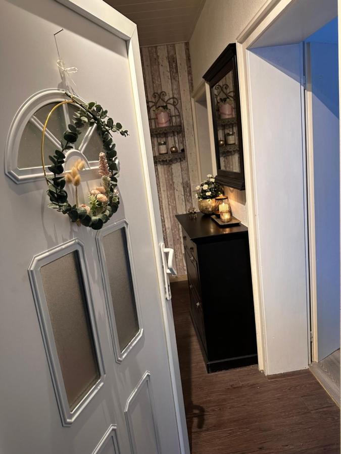 4 Zimmer 11 Personen Wohnung Garten Terrasse Grill 2 Badezimmer Wuppertal Eksteriør bilde